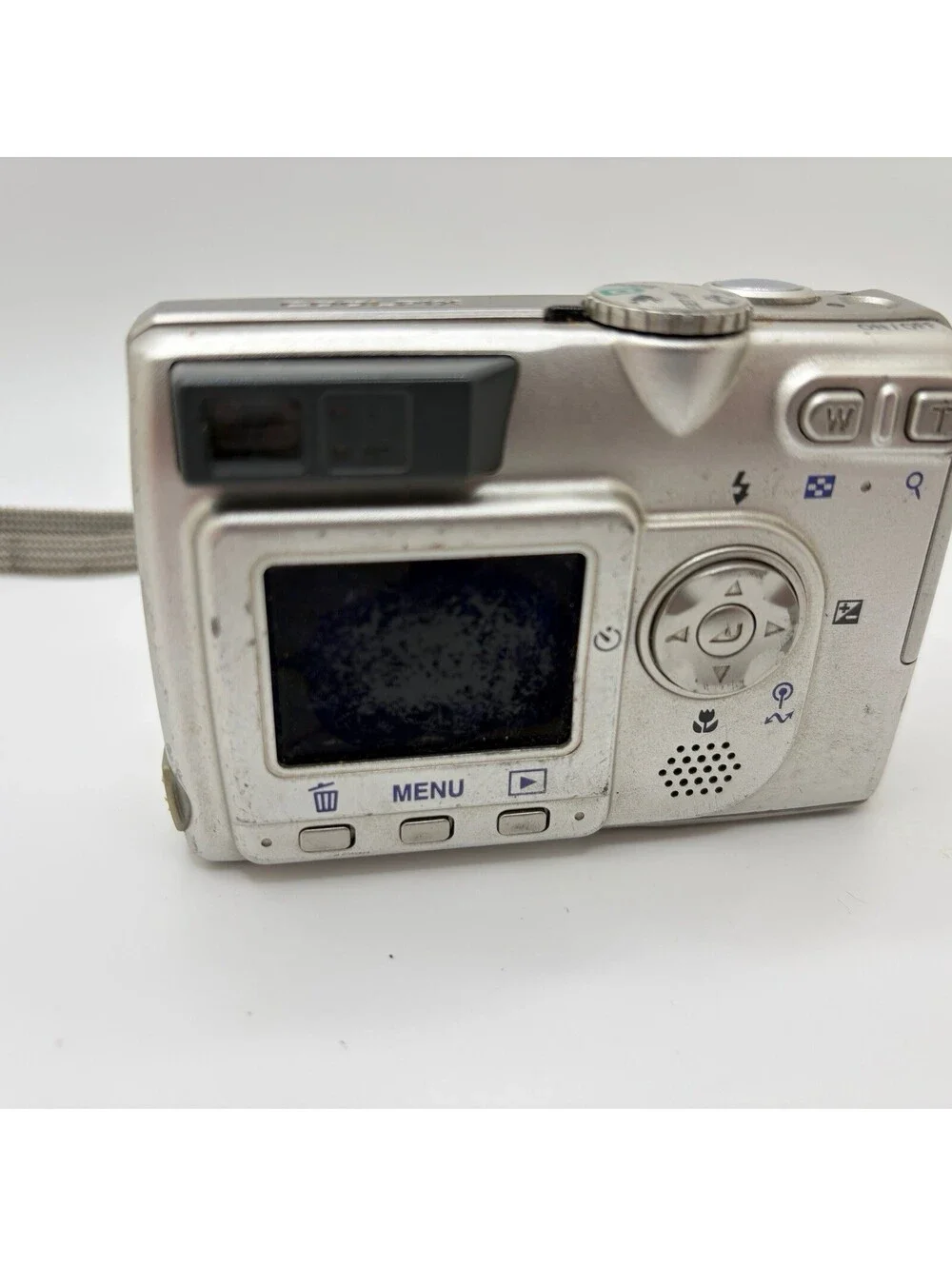 Nikon Digital Camera COOLPIX 5200 Silver No Battery Turns On Cracked Screen C139